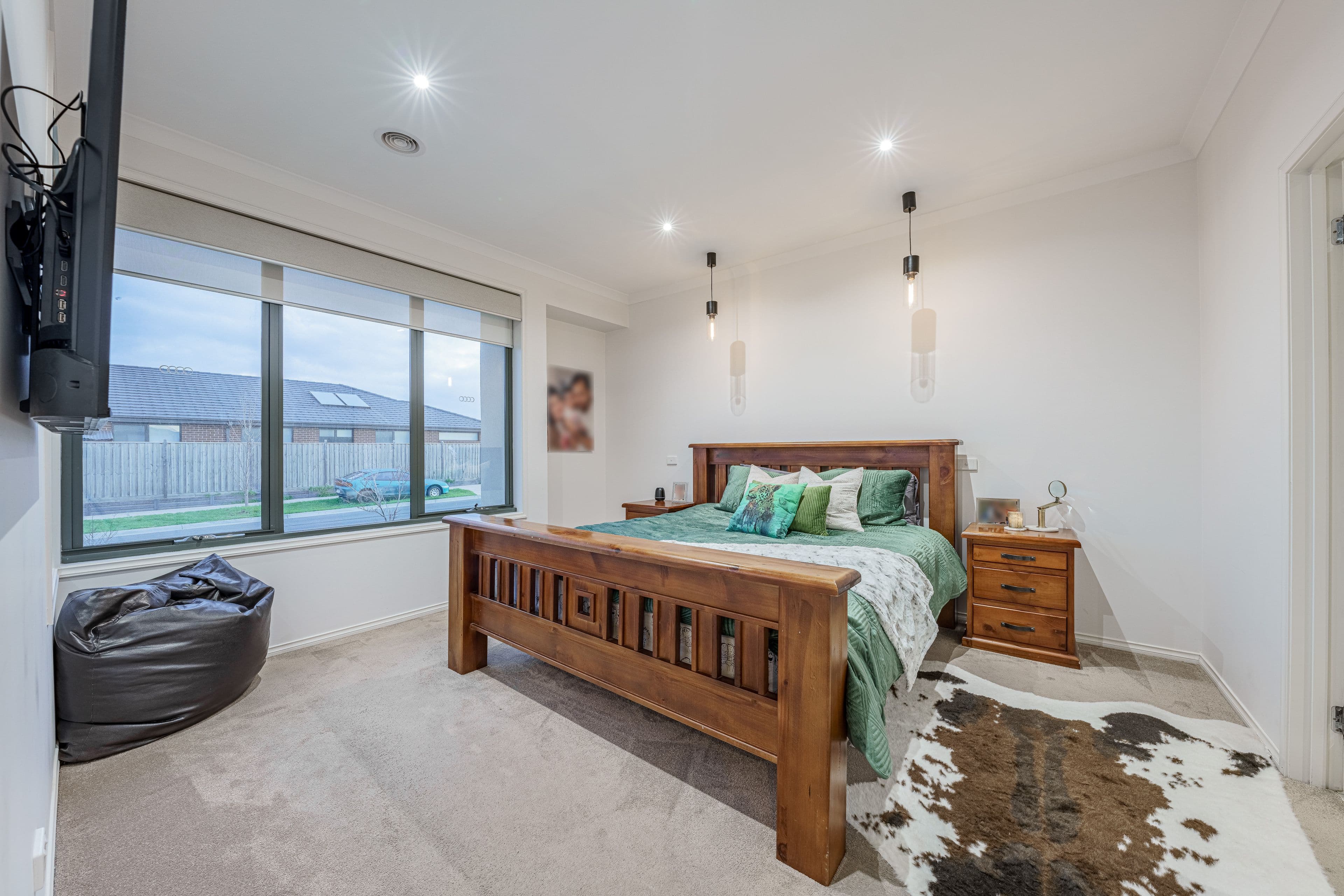 14 Grandstand Crescent, Clyde North VIC 3978, Clyde North - Thumbnail 3