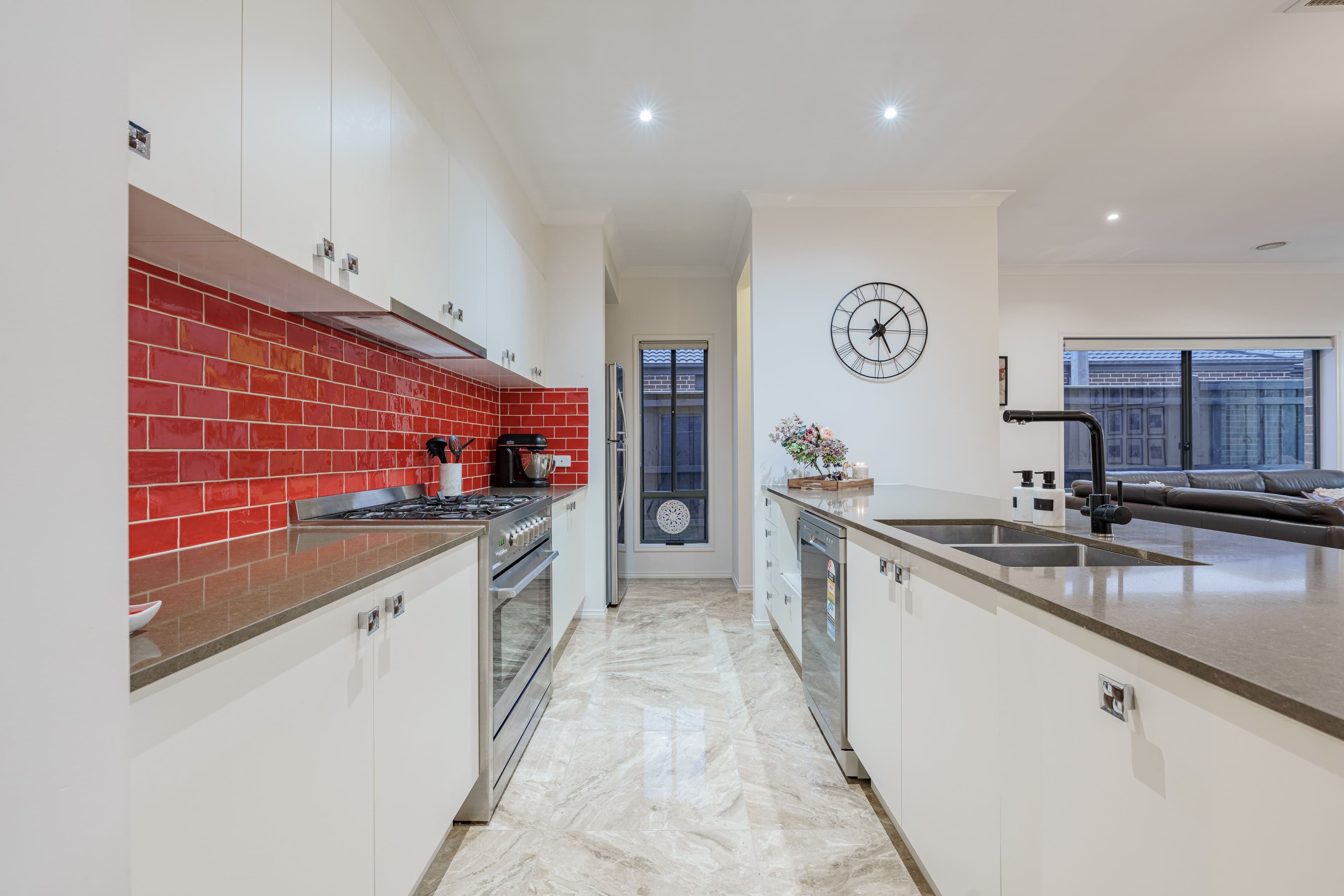 14 Grandstand Crescent, Clyde North VIC 3978, Clyde North - Thumbnail 7