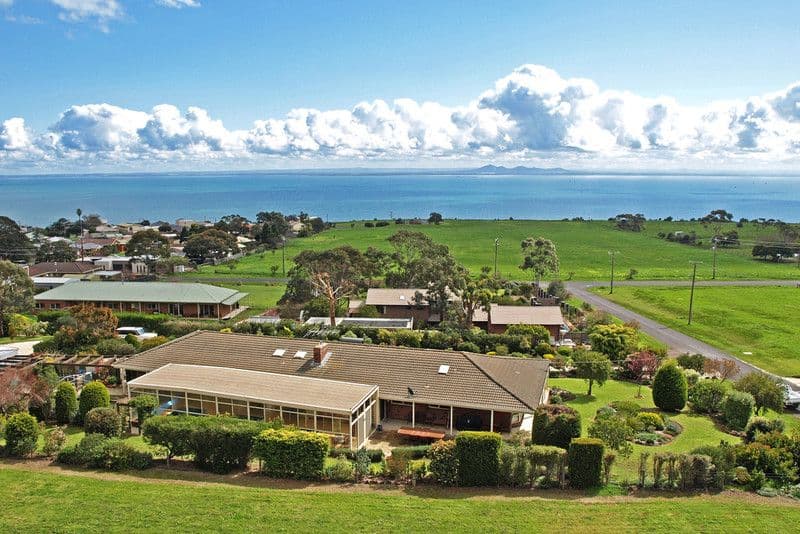 4 Corio Bay Court, CLIFTON SPRINGS VIC 3222, Clifton Springs - Thumbnail 2