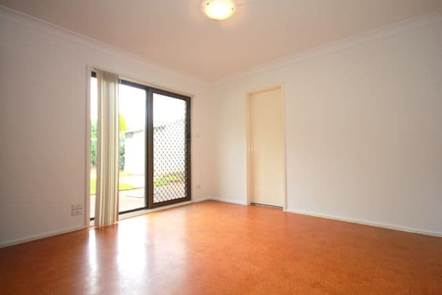 36 Keswick Street, GEORGES HALL NSW 2198, Georges Hall - Thumbnail 4