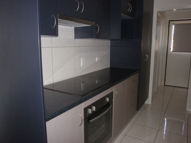 6 Eagle Street, Emerald QLD 4720, Emerald - Thumbnail 2
