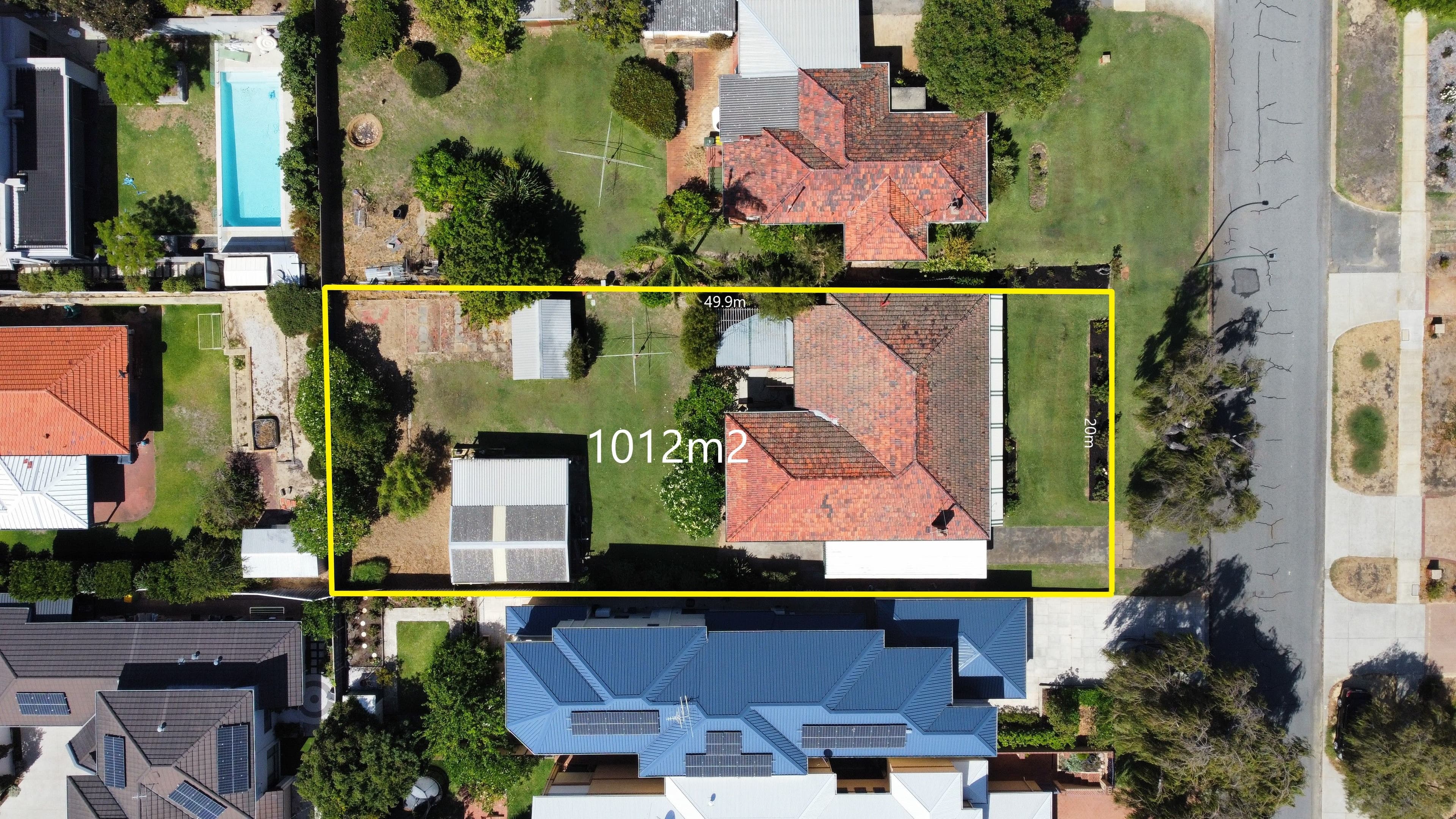 4 Klem Avenue, Salter Point WA 6152, Salter Point - Image 1