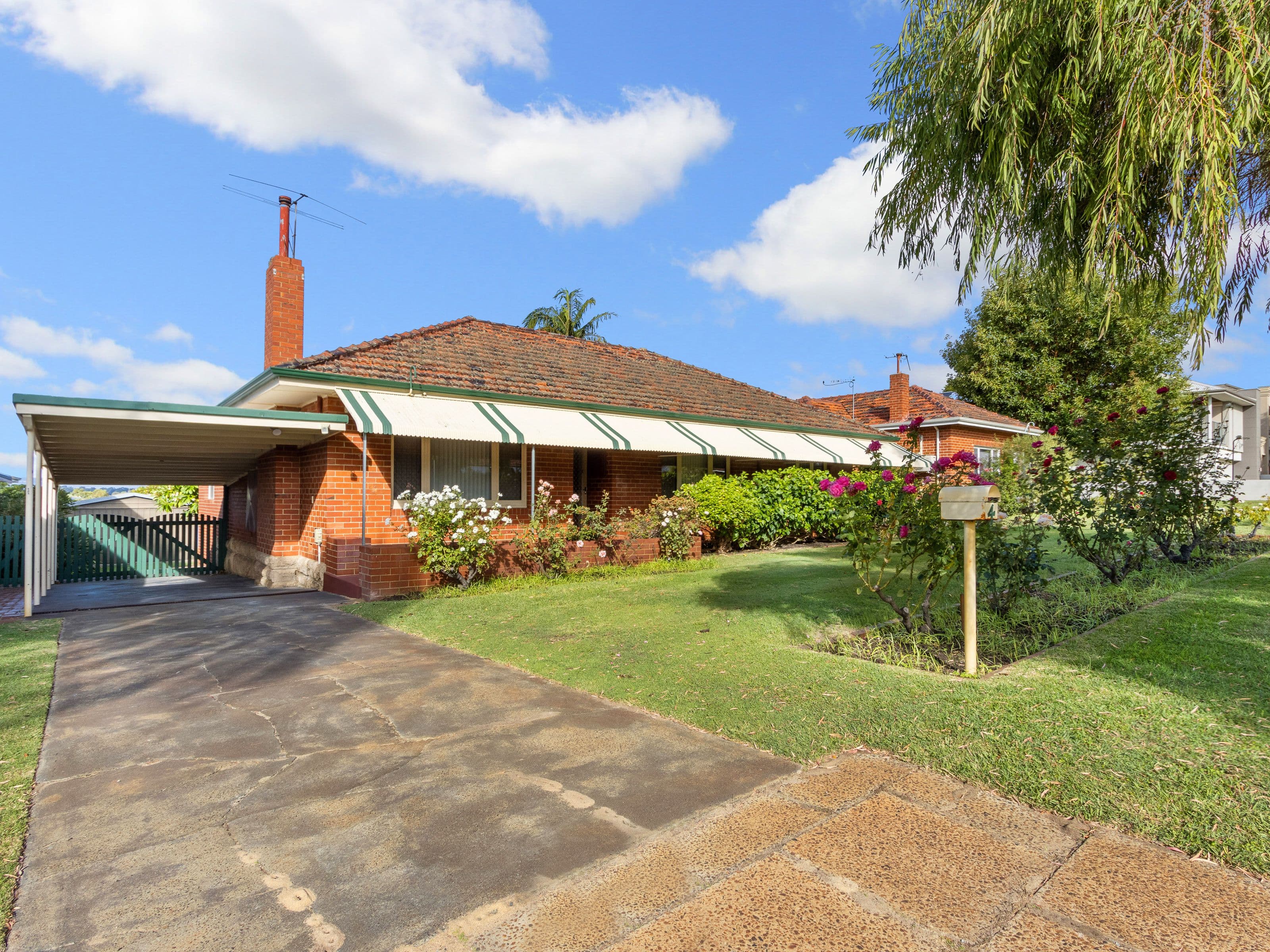 4 Klem Avenue, Salter Point WA 6152, Salter Point - Thumbnail 3