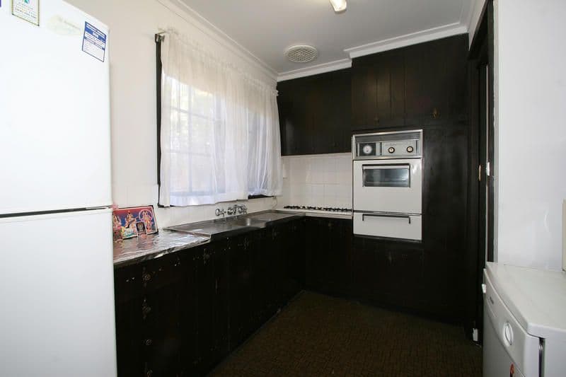 138 Charman Road, MENTONE VIC 3194, Mentone - Thumbnail 3