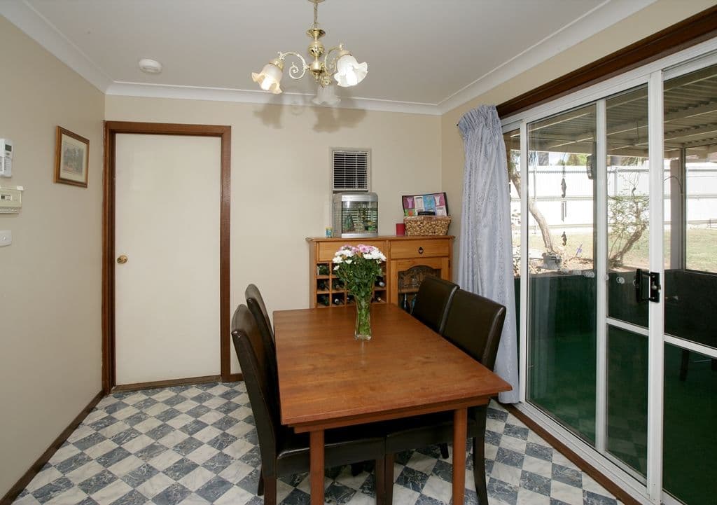 5 Overdale Drive, Bourkelands NSW 2650, Bourkelands - Thumbnail 4