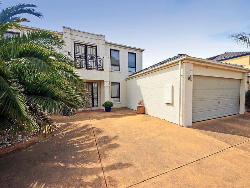 8 Classic Court, POINT COOK VIC 3030, Point Cook - Thumbnail 2