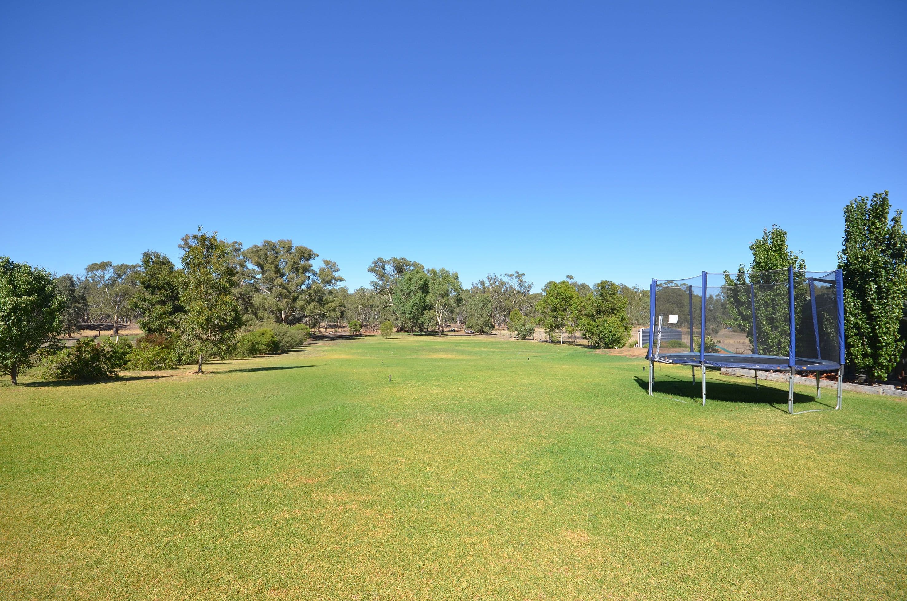 47 Chelsworth  Drive, Echuca VIC 3564, Echuca - Thumbnail 2