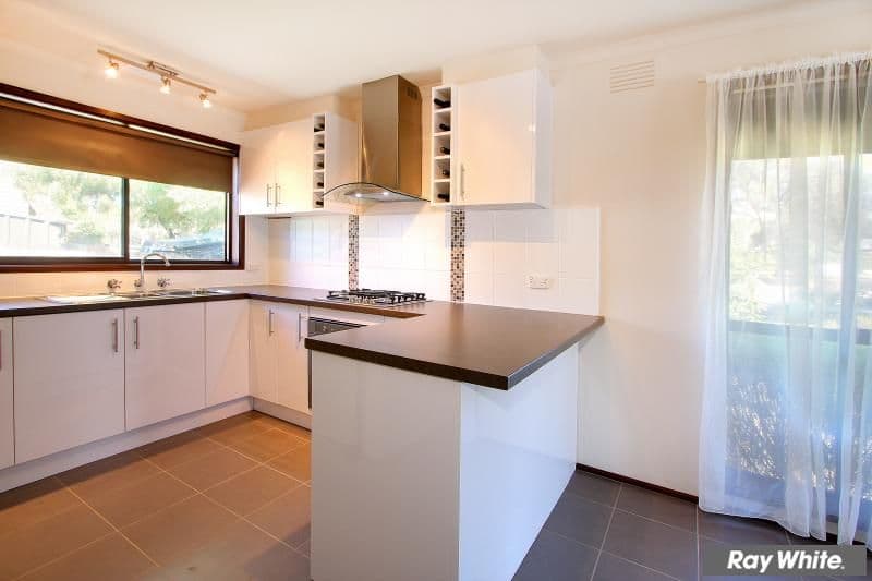 2 Hunter Street, MORNINGTON VIC 3931, Mornington - Thumbnail 2