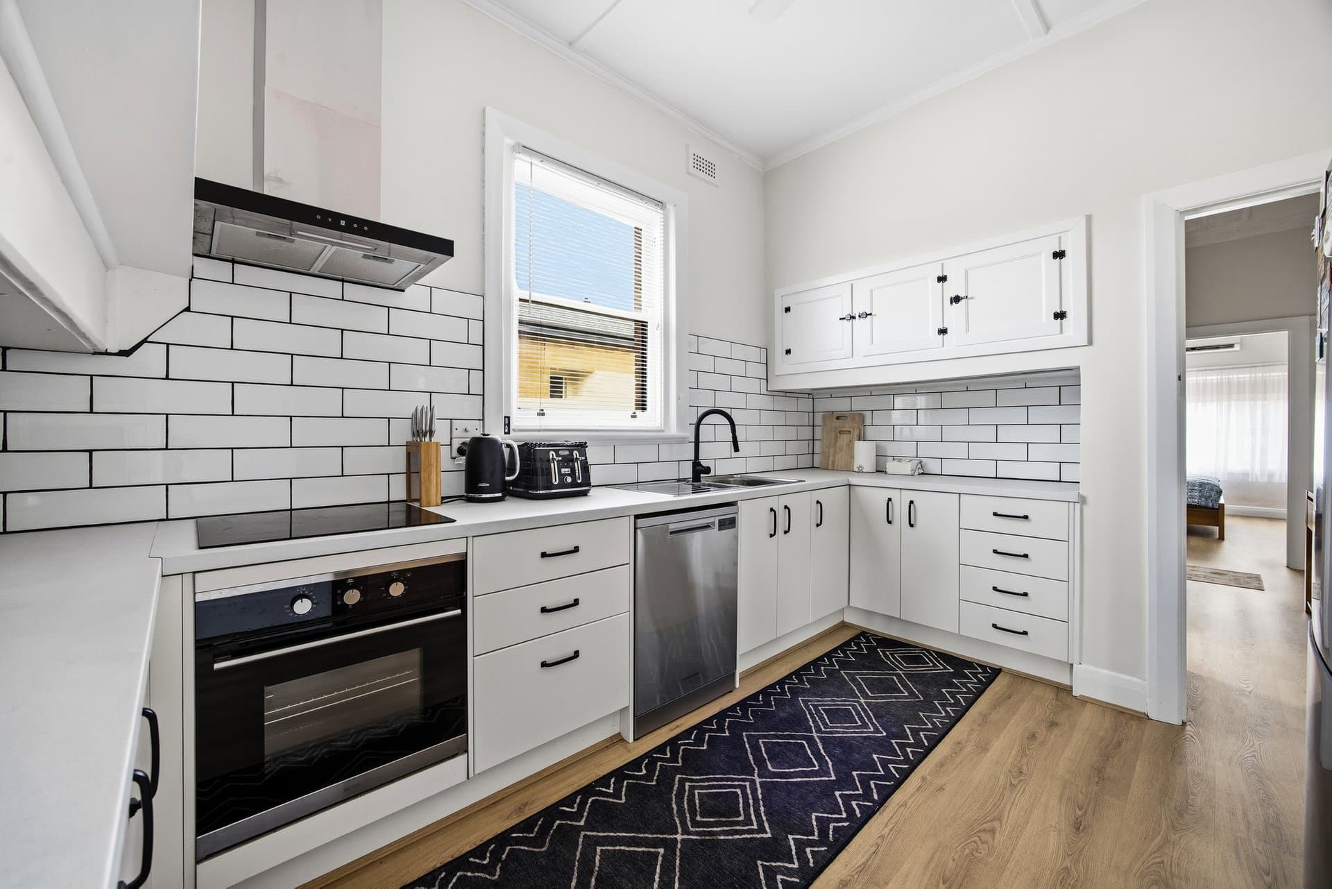 12 Verdun Grove, Reservoir - Thumbnail 2