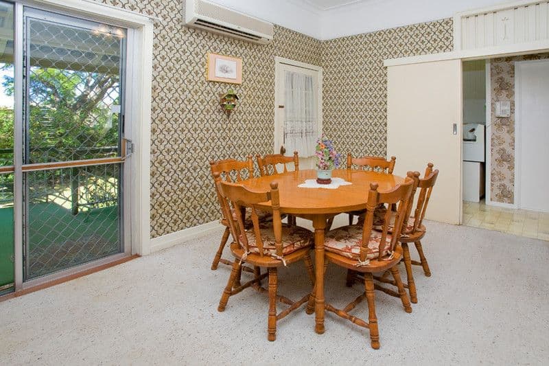 20 Crown Street, HOLLAND PARK WEST QLD 4121, Holland Park West - Thumbnail 3