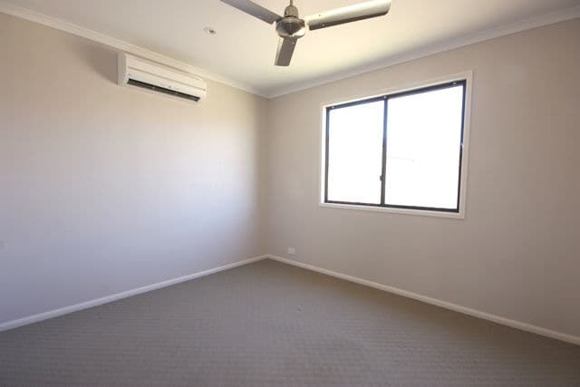 48 Lambert Drive, Moranbah QLD 4744, Moranbah - Thumbnail 5