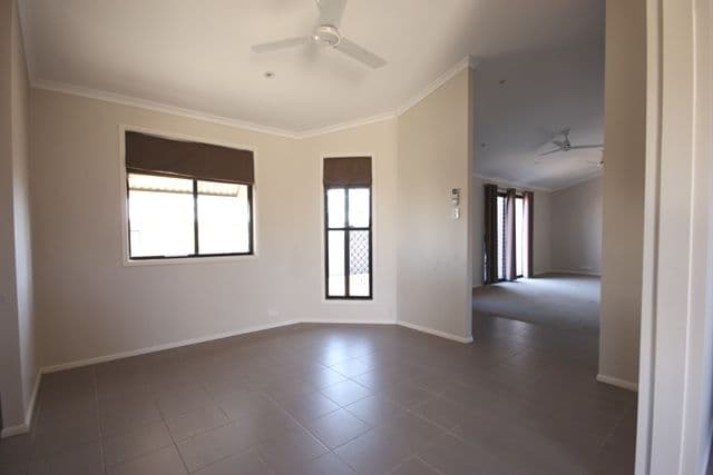 48 Lambert Drive, Moranbah QLD 4744, Moranbah - Thumbnail 8