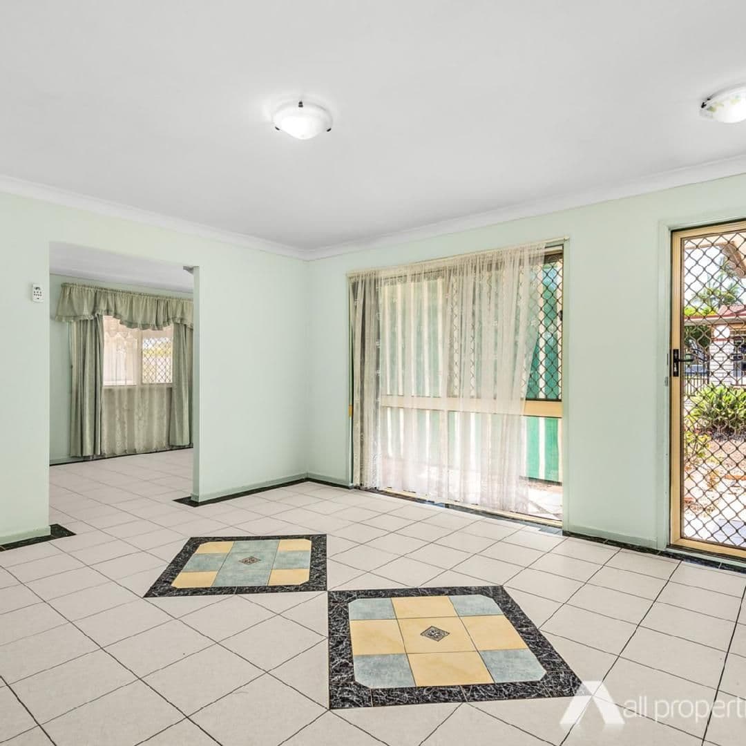 16 Lorraine Street, Crestmead QLD 4132, Crestmead - Thumbnail 4