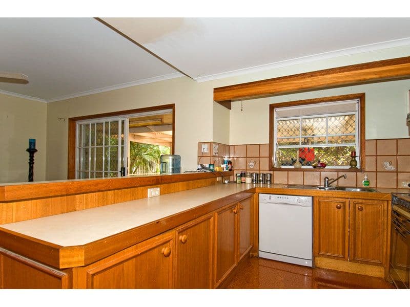 24 Jania Street, REDLAND BAY QLD 4165, Redland Bay - Thumbnail 5