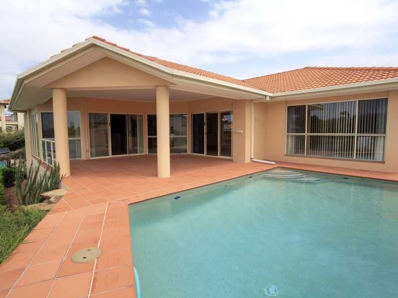 6 St Helens Court, BURLEIGH WATERS QLD 4220, Burleigh Waters - Thumbnail 7