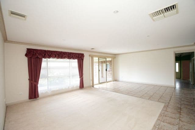 5 Derwent Avenue, TATTON NSW 2650, Tatton - Thumbnail 6