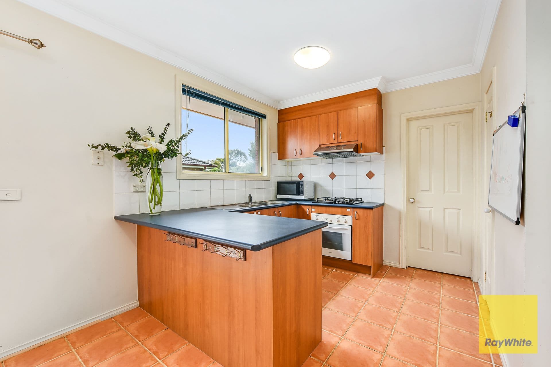 10 Horton Drive, Hampton Park VIC 3976, Hampton Park - Thumbnail 4