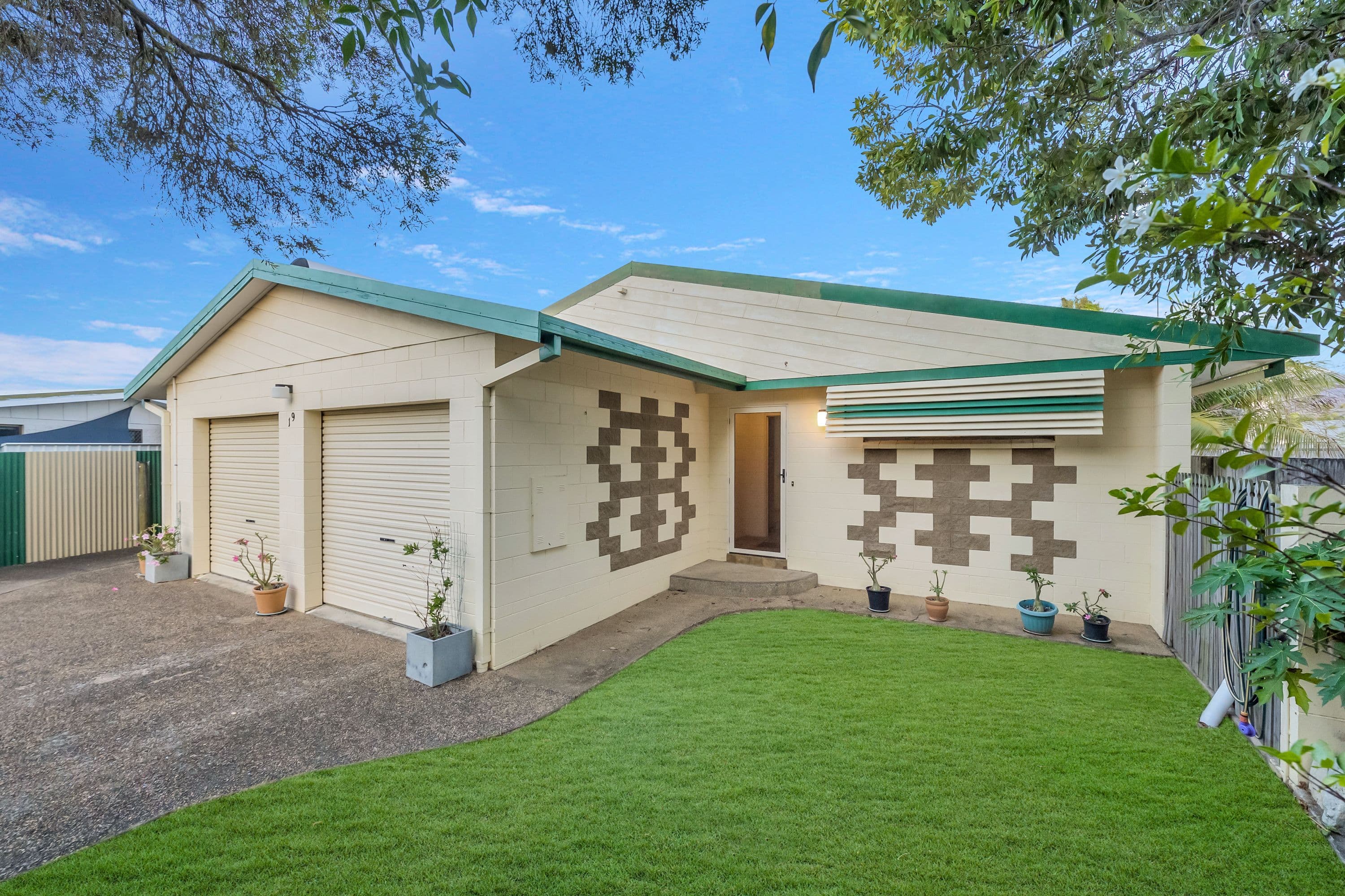 19 Salisbury Crescent, Kirwan QLD 4817, Kirwan - Image 1