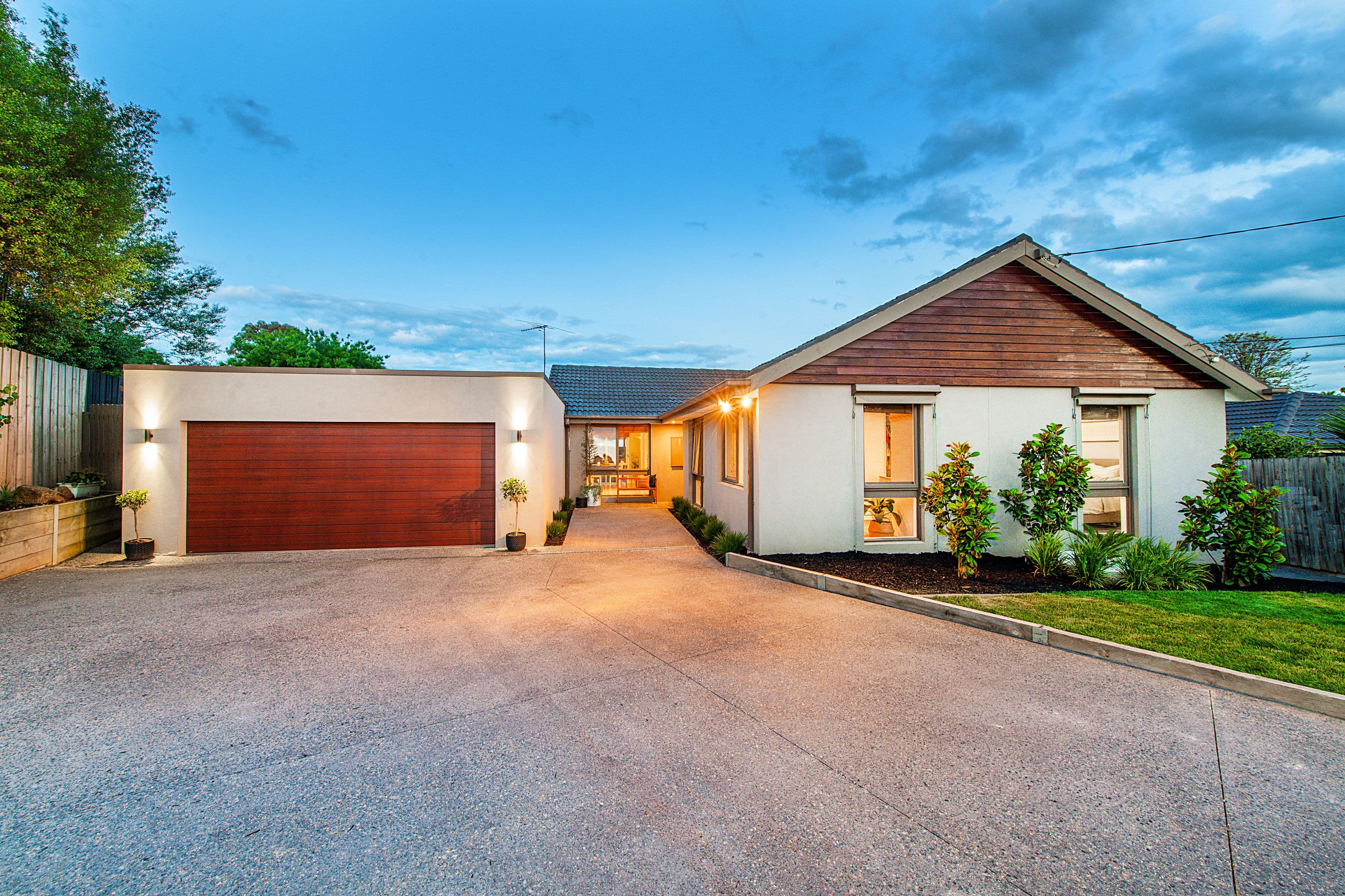 2 Fiona Court, Ferntree Gully VIC 3156, Ferntree Gully - Thumbnail 2
