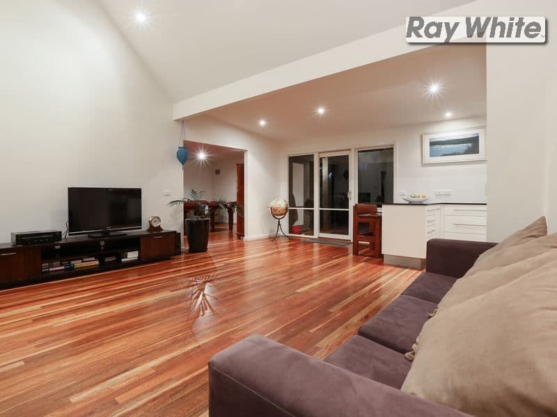 8 Sunningdale Road, ROSEBUD VIC 3939, Rosebud - Thumbnail 6