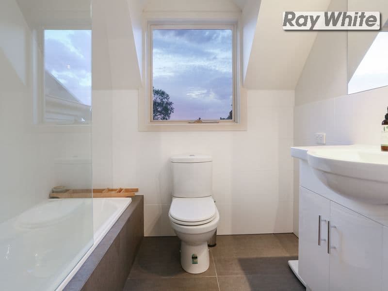 8 Sunningdale Road, ROSEBUD VIC 3939, Rosebud - Thumbnail 8