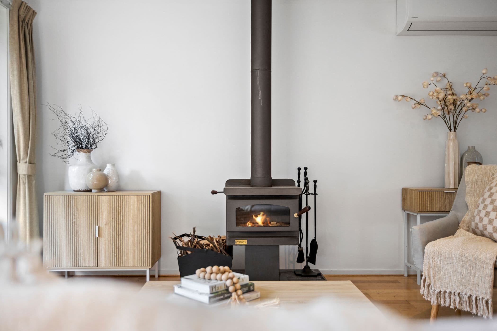 40 Urquhart Street, Woodend VIC 3442, Woodend - Thumbnail 2