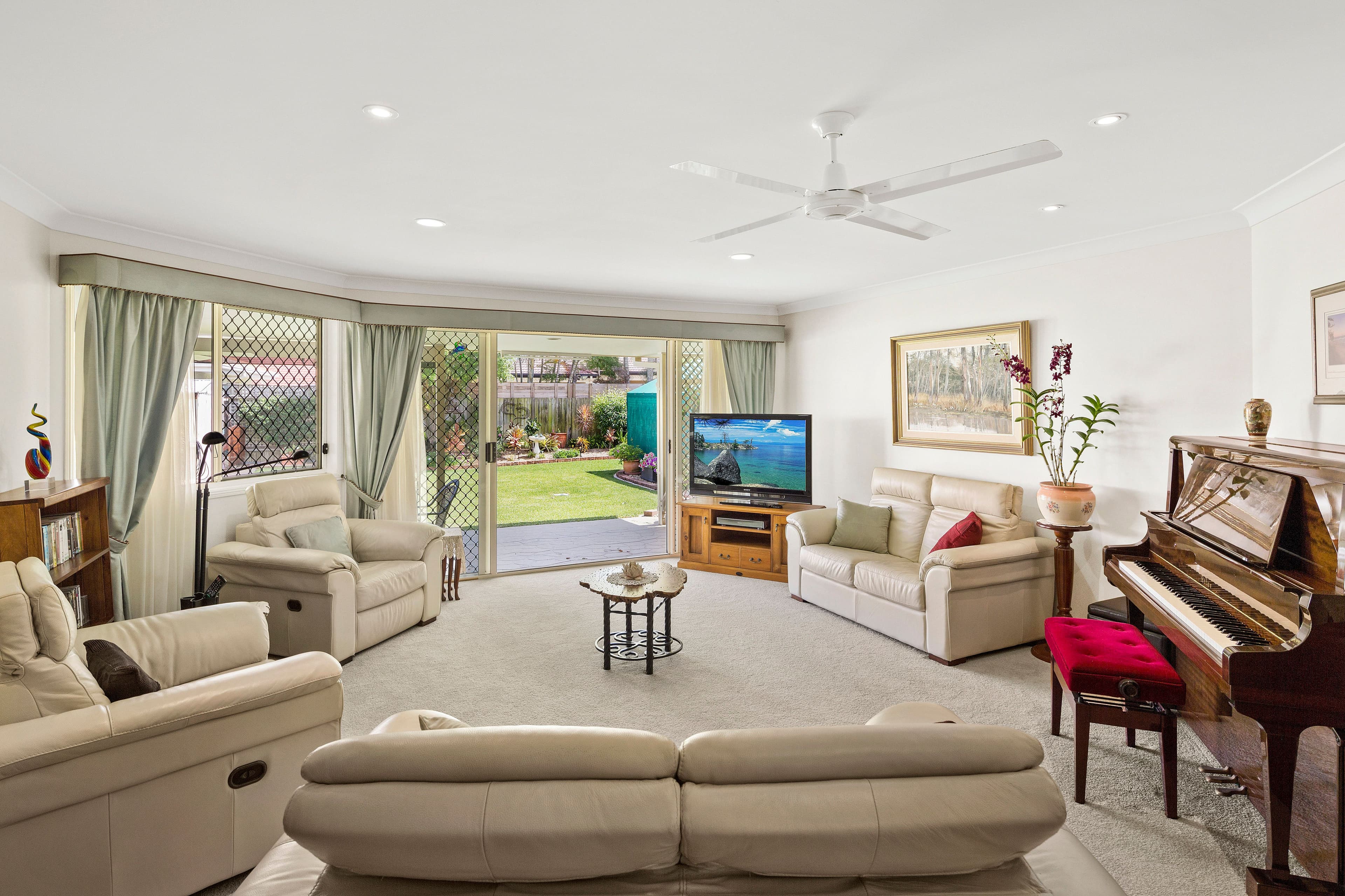 11 Durundur Street, Pelican Waters QLD 4551, Pelican Waters - Thumbnail 2