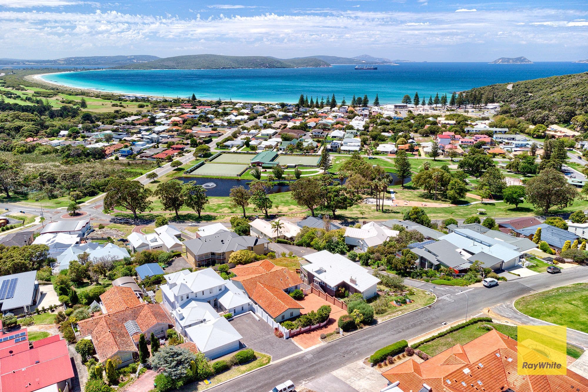 60 Wylie Crescent, Middleton Beach WA 6330, Middleton Beach - Image 1