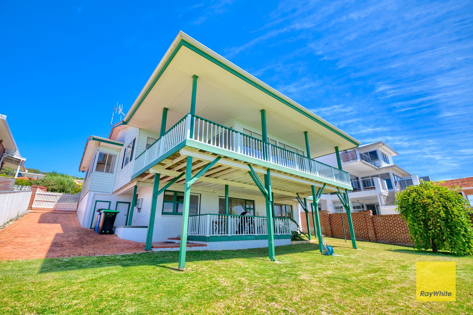 60 Wylie Crescent, Middleton Beach WA 6330, Middleton Beach - Thumbnail 4