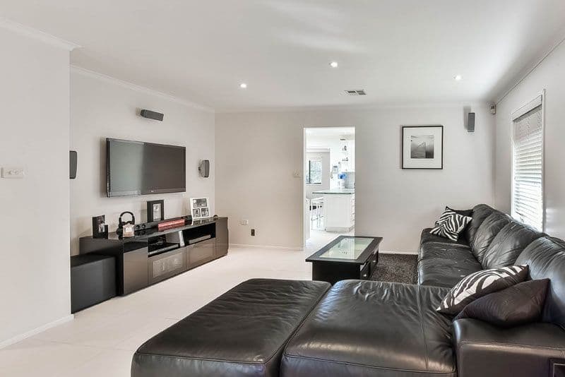 8 Oprey Close, Minto - Thumbnail 3