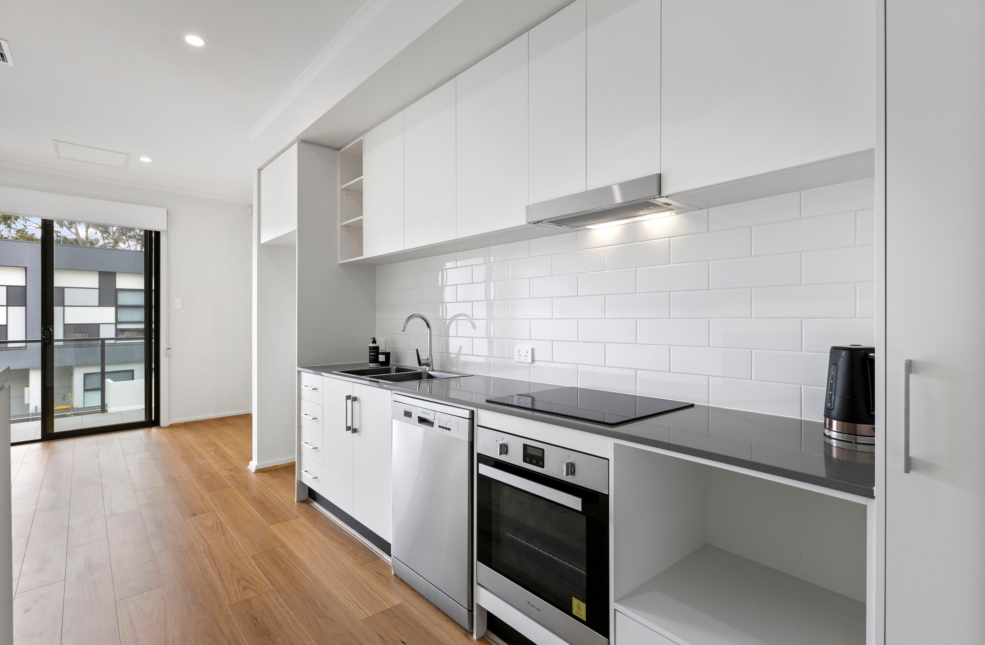 8 Le Messurier Street, Port Adelaide SA 5015, Port Adelaide - Thumbnail 3