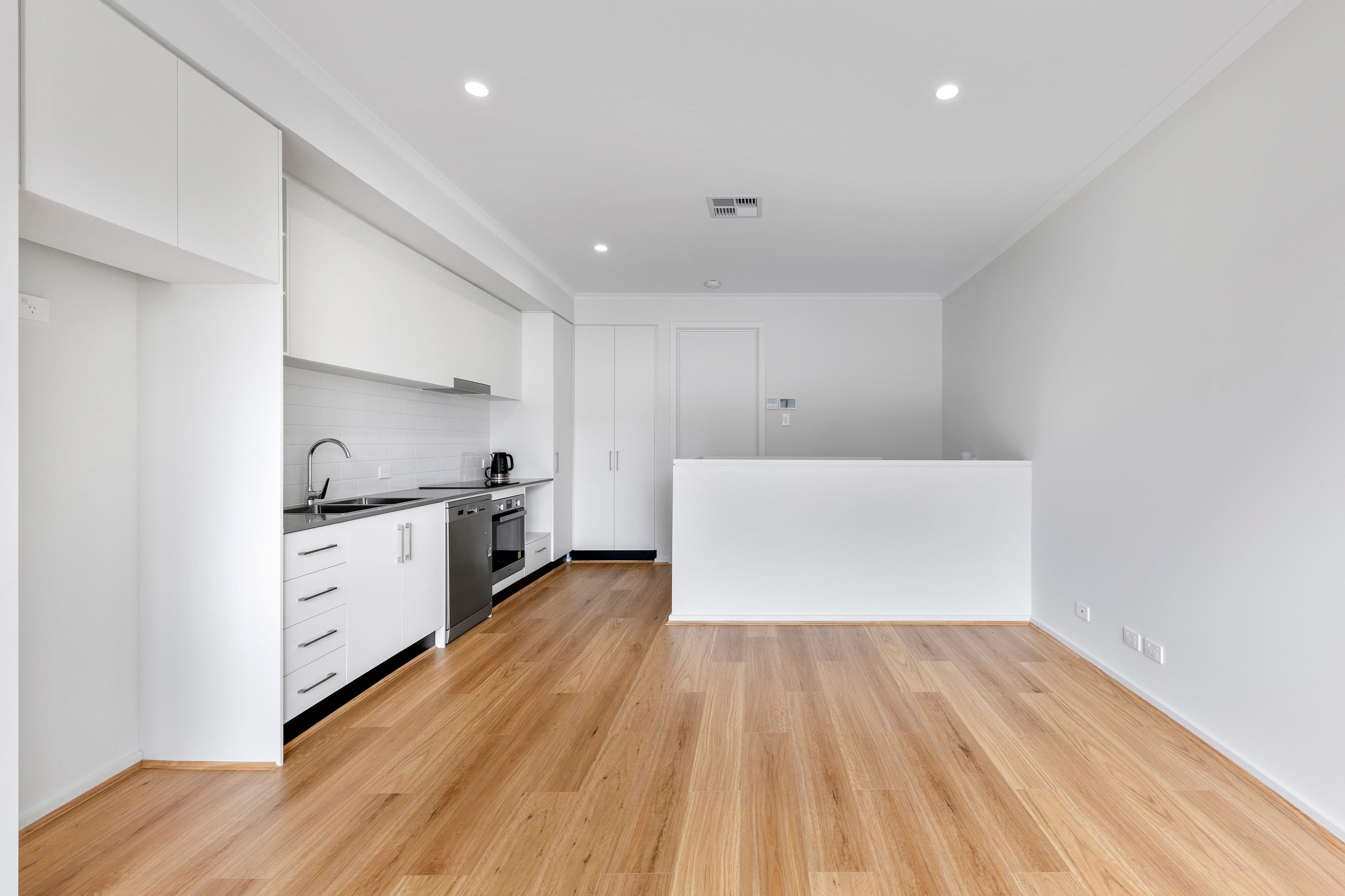 8 Le Messurier Street, Port Adelaide SA 5015, Port Adelaide - Thumbnail 6