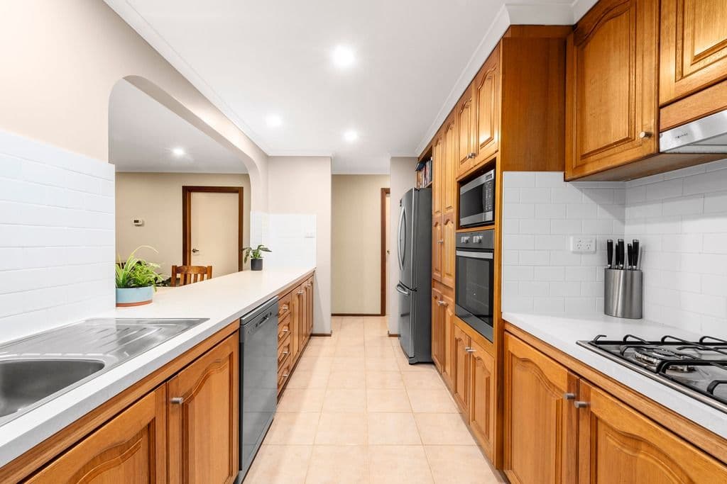 3 Pepper Court, Wattle Glen VIC 3096, Wattle Glen - Thumbnail 2