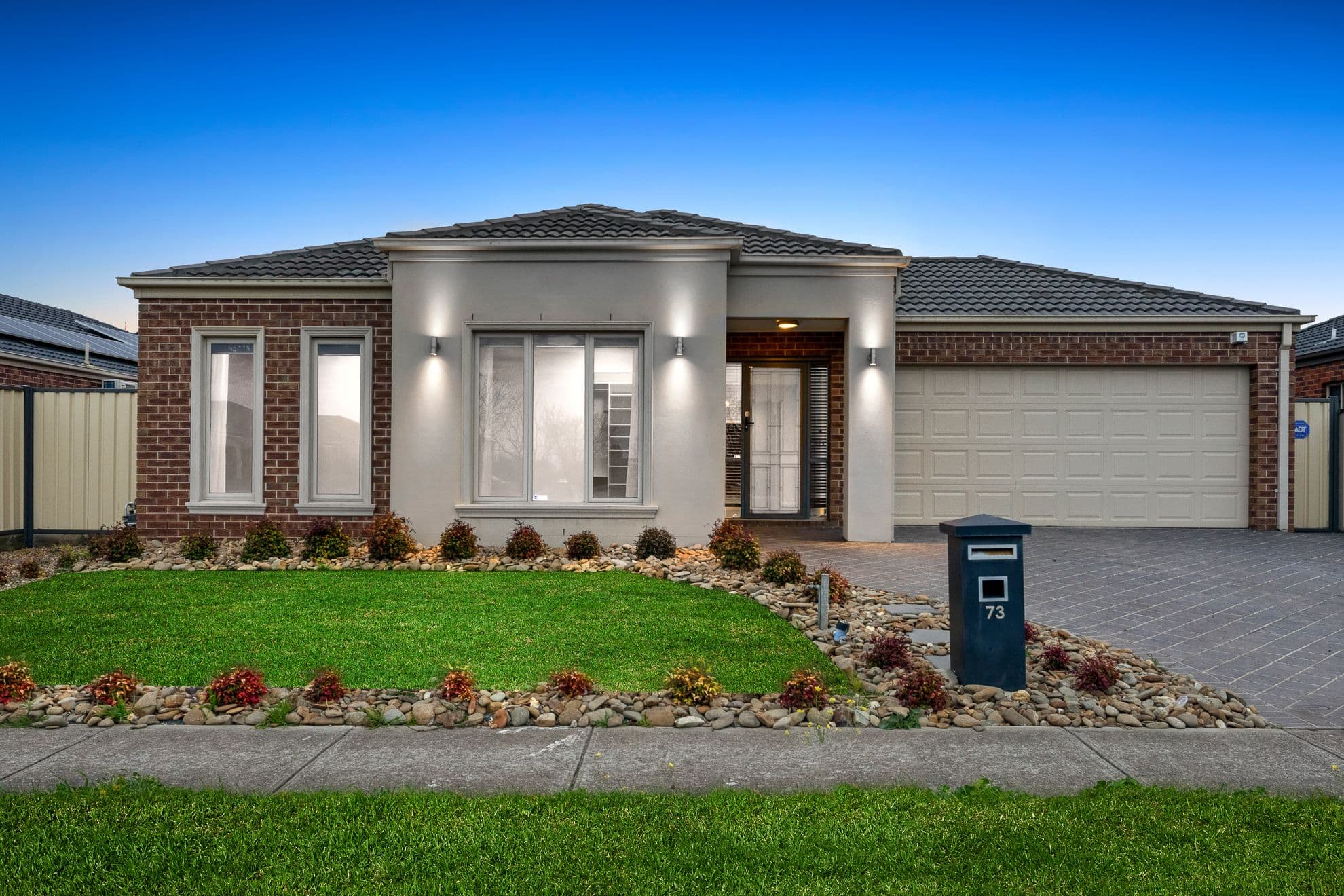14 Dearing Avenue, Cranbourne - Image 1