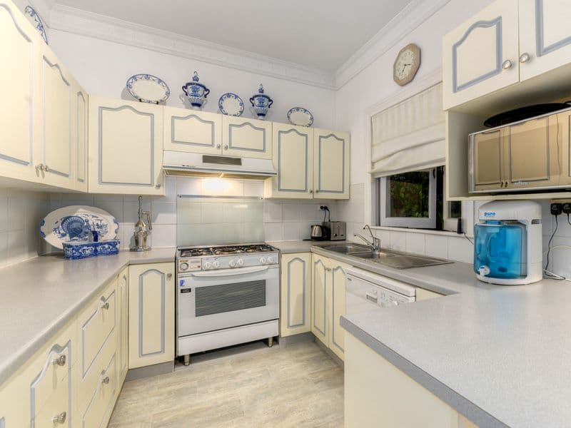 7 Domitia Avenue, Seven Hills QLD 4170, Seven Hills - Thumbnail 4