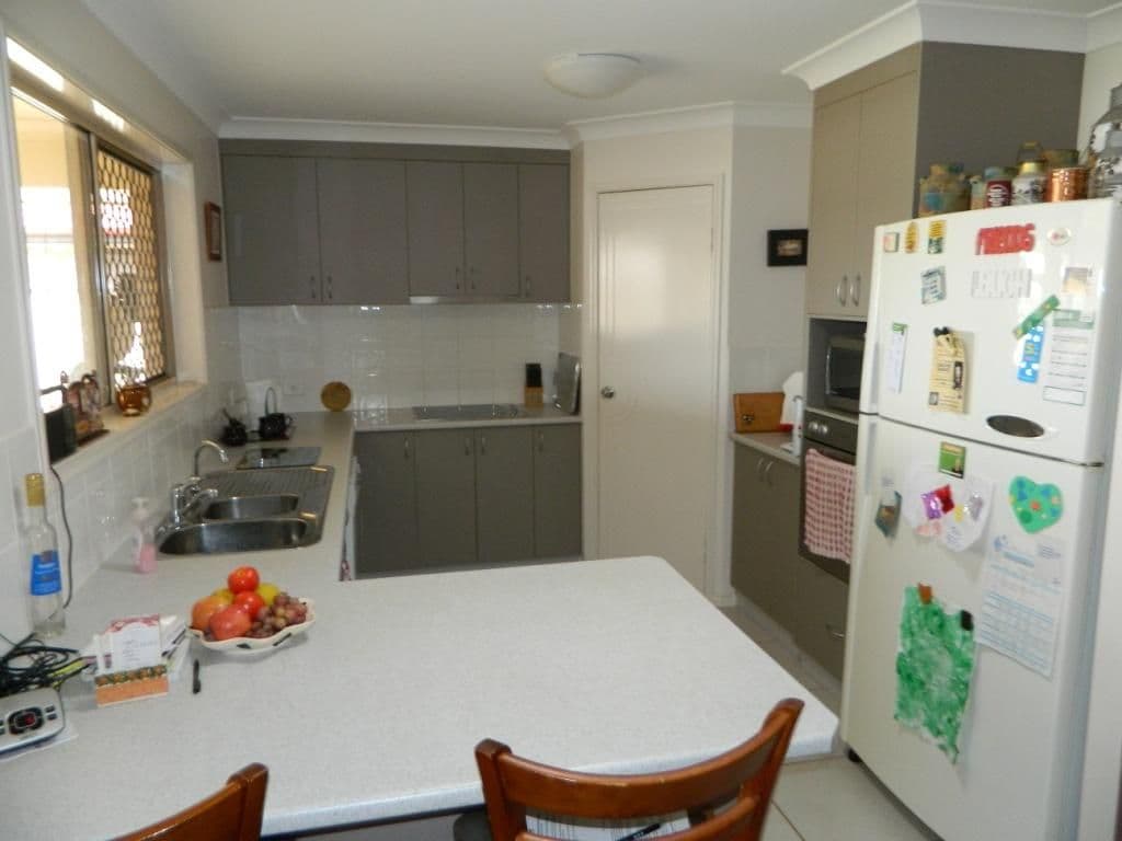 10 Poinciana Avenue, KINGAROY QLD 4610, Kingaroy - Thumbnail 4