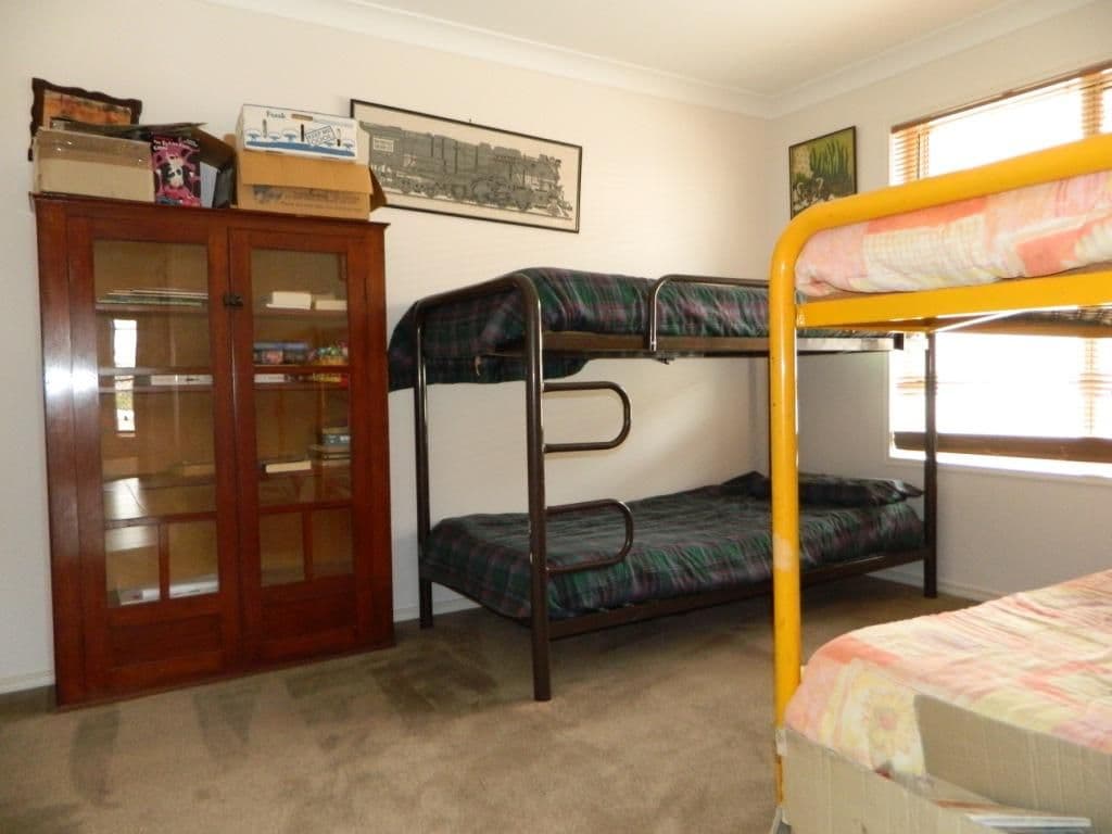 10 Poinciana Avenue, KINGAROY QLD 4610, Kingaroy - Thumbnail 6