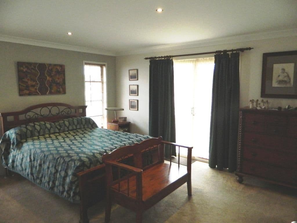 10 Poinciana Avenue, KINGAROY QLD 4610, Kingaroy - Thumbnail 7