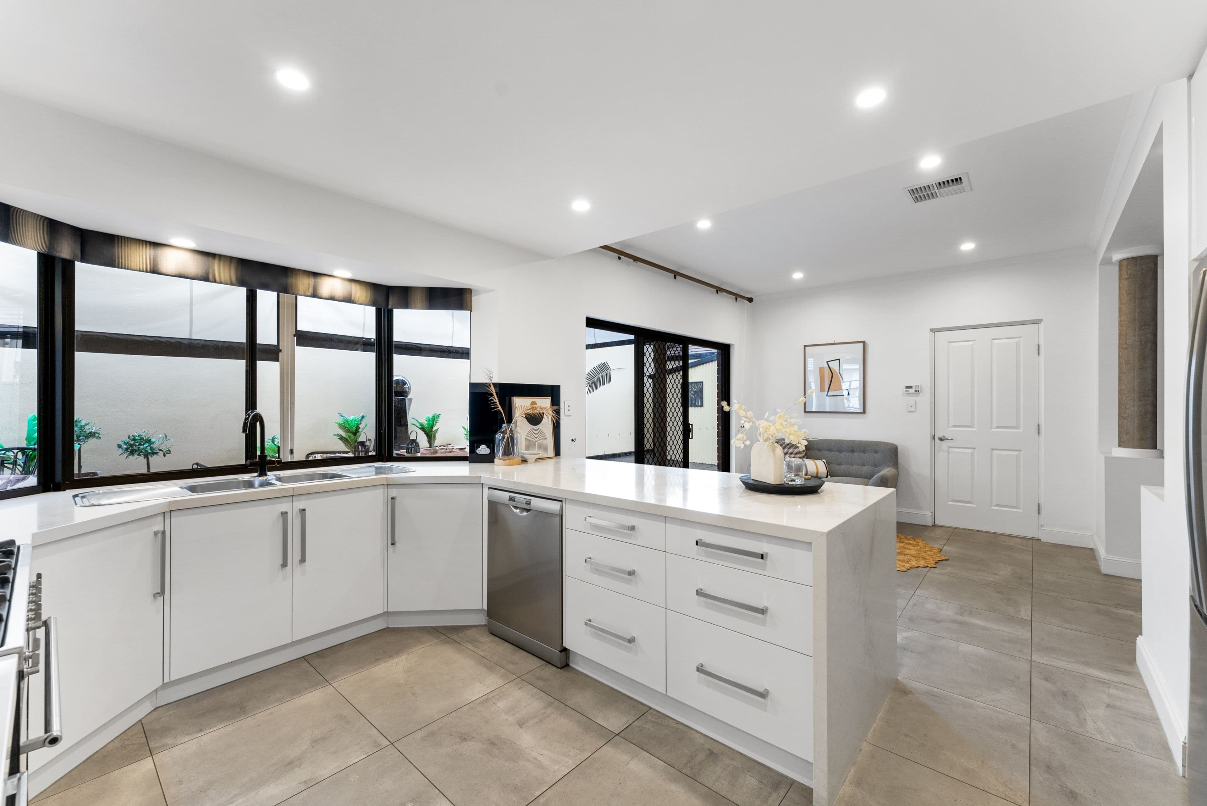 20 Windermere Crescent, Mawson Lakes SA 5095, Mawson Lakes - Thumbnail 6