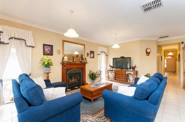 2 Brookside Court, CRAIGIEBURN VIC 3064, Craigieburn - Thumbnail 5