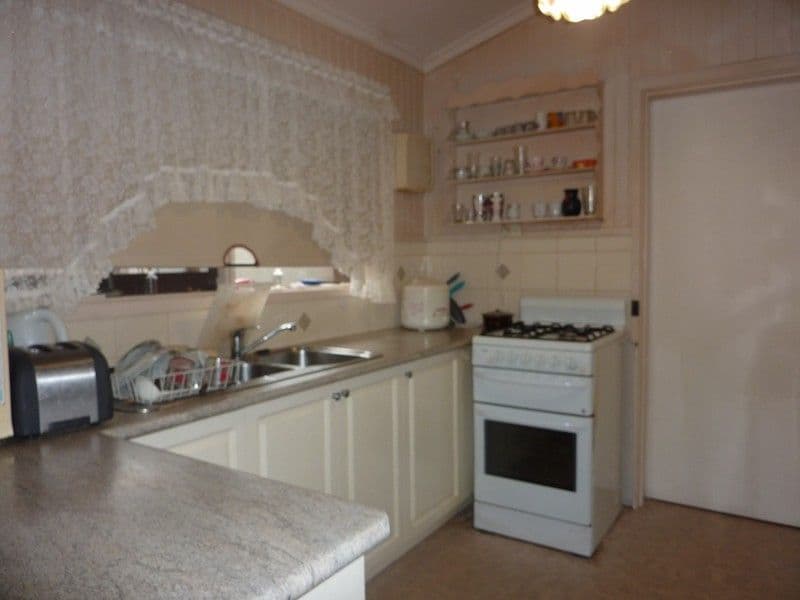 80 Lindrum Road, FRANKSTON VIC 3199, Frankston - Thumbnail 4