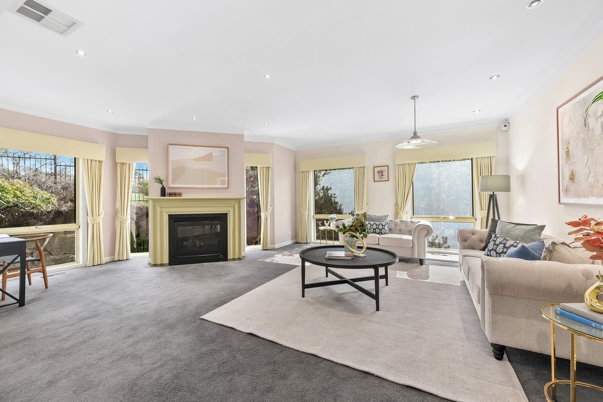 19a Arlington Drive, Glen Waverley VIC 3150, Glen Waverley - Thumbnail 2
