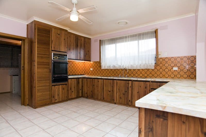 12 Carrington Boulevard, THOMASTOWN VIC 3074, Thomastown - Thumbnail 2