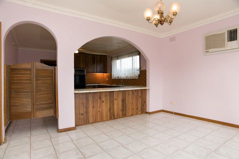12 Carrington Boulevard, THOMASTOWN VIC 3074, Thomastown - Thumbnail 3