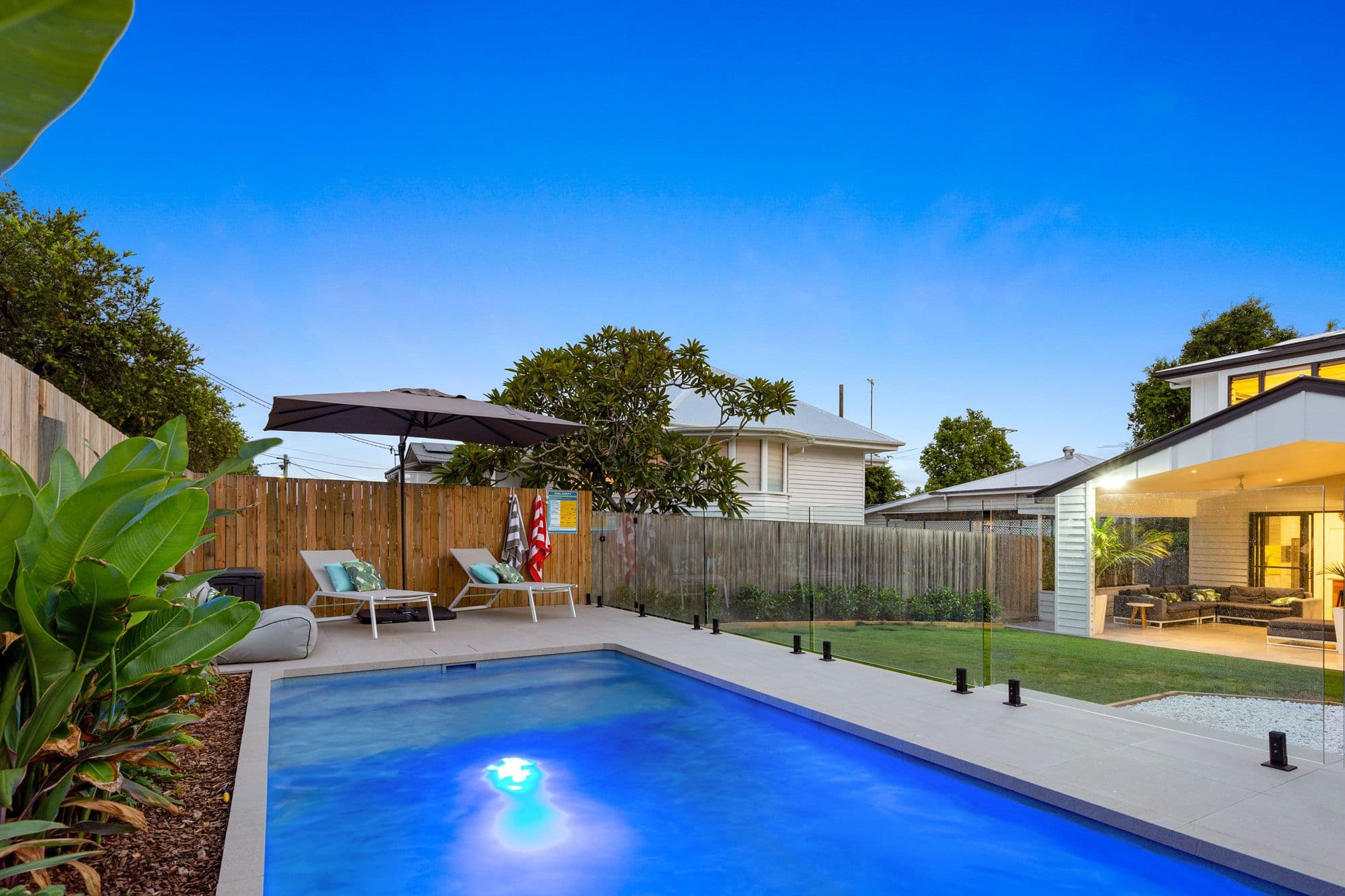 236 Long Street East, Graceville QLD 4075, Graceville - Thumbnail 2