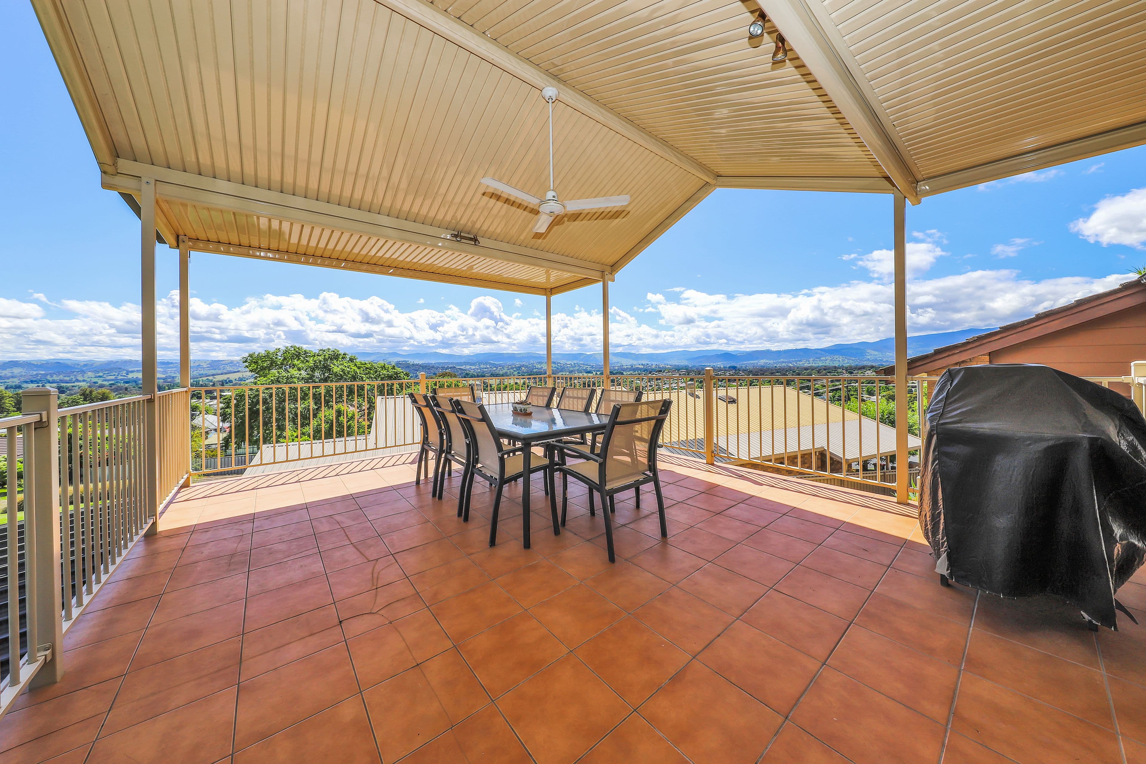 43 Howick Street, Tumut NSW 2720, Tumut - Thumbnail 2