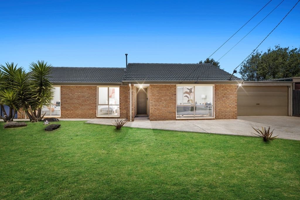 27 Windsor Avenue, Wyndham Vale VIC 3024, Wyndham Vale - Thumbnail 2