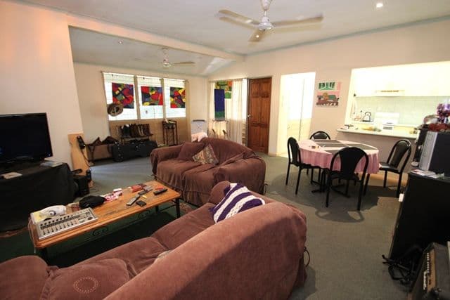 67 Giles Street, KATHERINE NT 0850, Katherine - Thumbnail 2