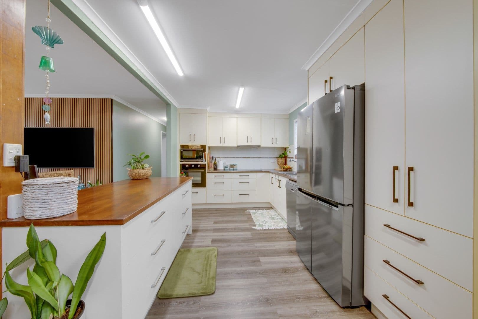 28 Willow Street, New Auckland QLD 4680, New Auckland - Thumbnail 4