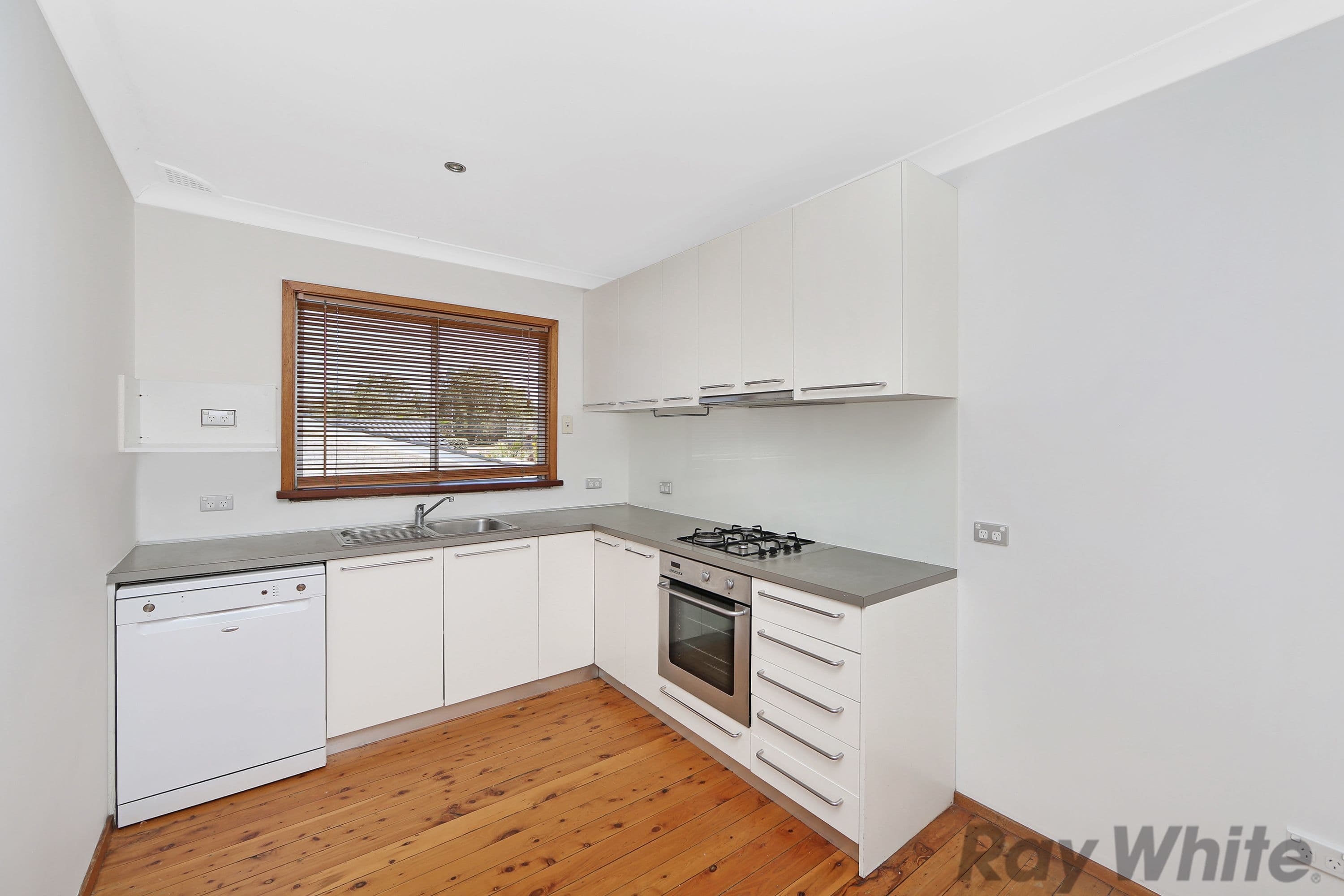 2 Noela Place, Budgewoi - Thumbnail 5